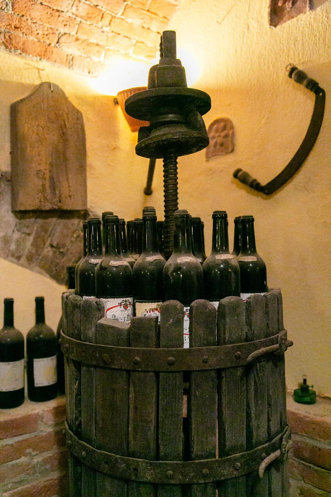 Ca Trifolera Barbaresco - Romantico Cascinale Con Antica Cantina Nel Cuore Delle Langhe - Degustazione Vini Nella Nostra Cantina Eksteriør billede